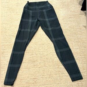 New without tags. Never been worn. High waisted premium leggings.